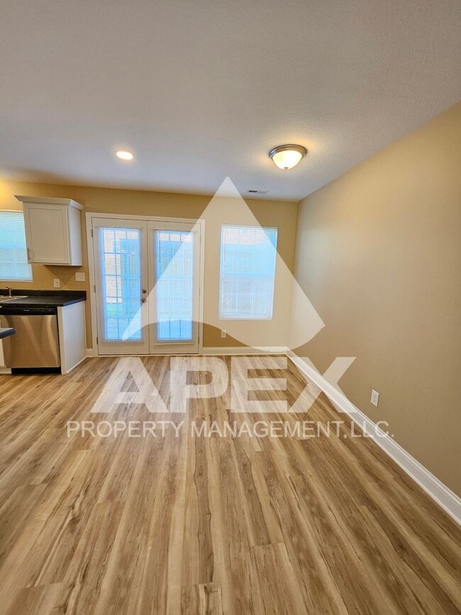 Building Photo - AVALON TOWNHOMES – LIKE NEW - 2 Bd/2.5 Ba ...