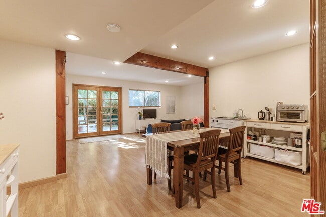 Building Photo - 4450 Alla Rd