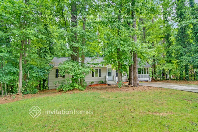 Building Photo - 428 Cloverdale Dr