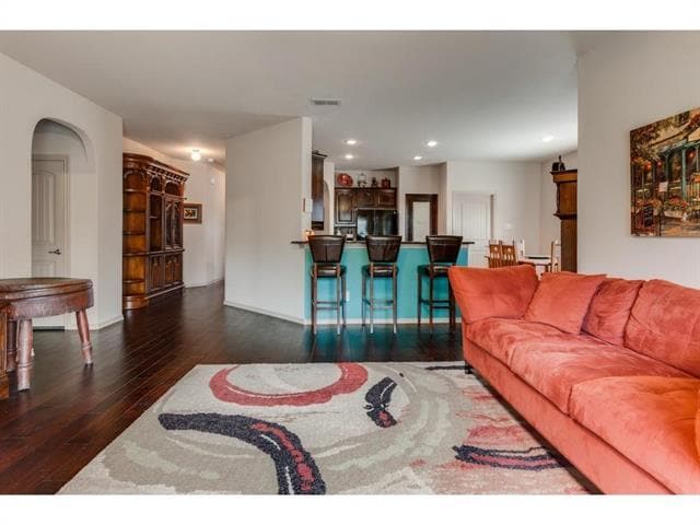 Building Photo - 4624 Lazy Oaks St