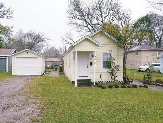 Building Photo - 2104 N Galveston Ave