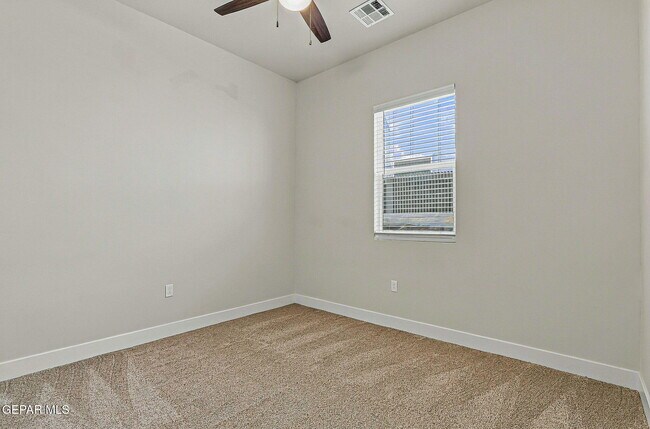 Building Photo - 1807 Ritzy Lou Pl