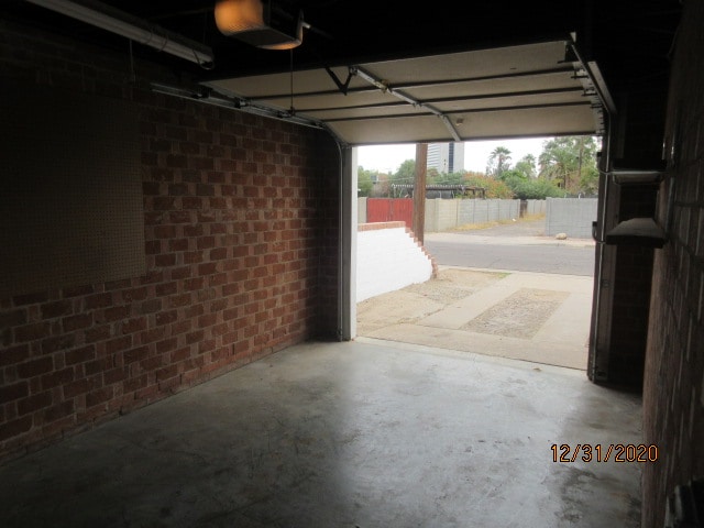 Building Photo - 4201 N 4th Ave