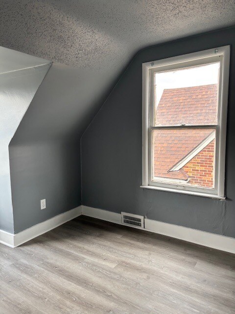 Building Photo - 14461 Lappin St