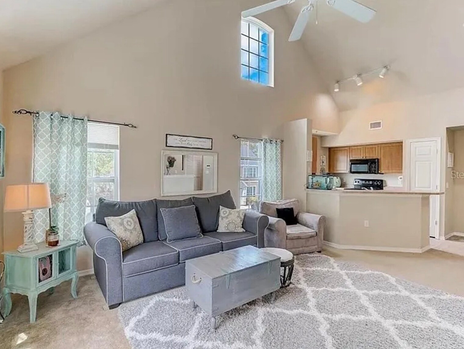 Building Photo - 5541 Rosehill Rd