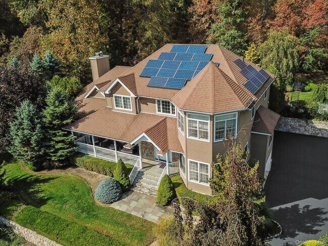 Building Photo - 24 Charnwood Dr