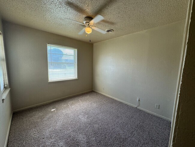 Building Photo - 3-Bedroom House for Rent in Killeen