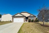 Building Photo - Bright and Spacious 3/2 Available Now!