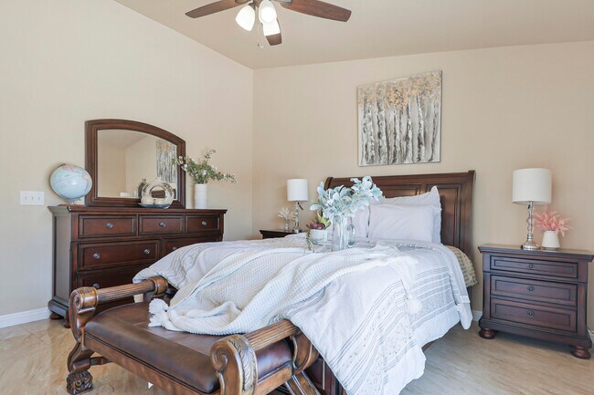 Building Photo - 45930 Las Colinas