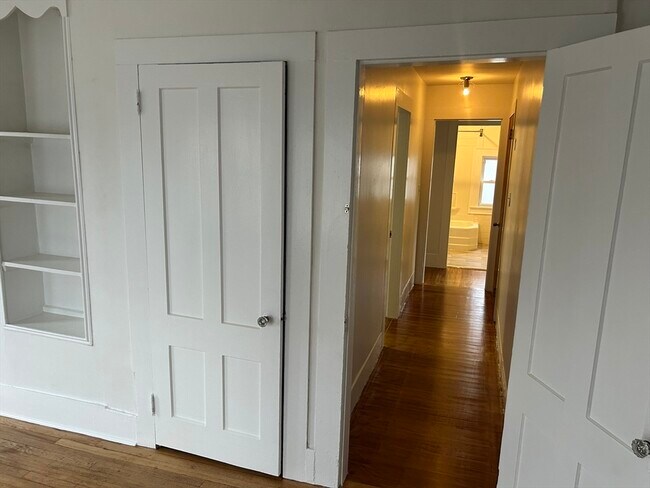 Building Photo - 17 Lincoln St