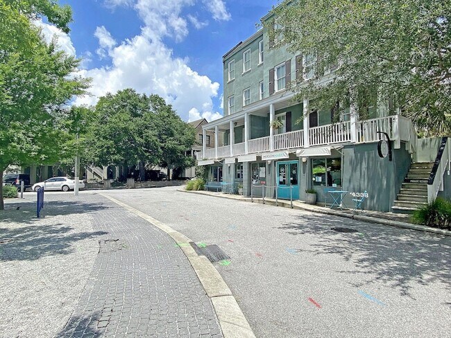 Building Photo - 1658 Indy Dr