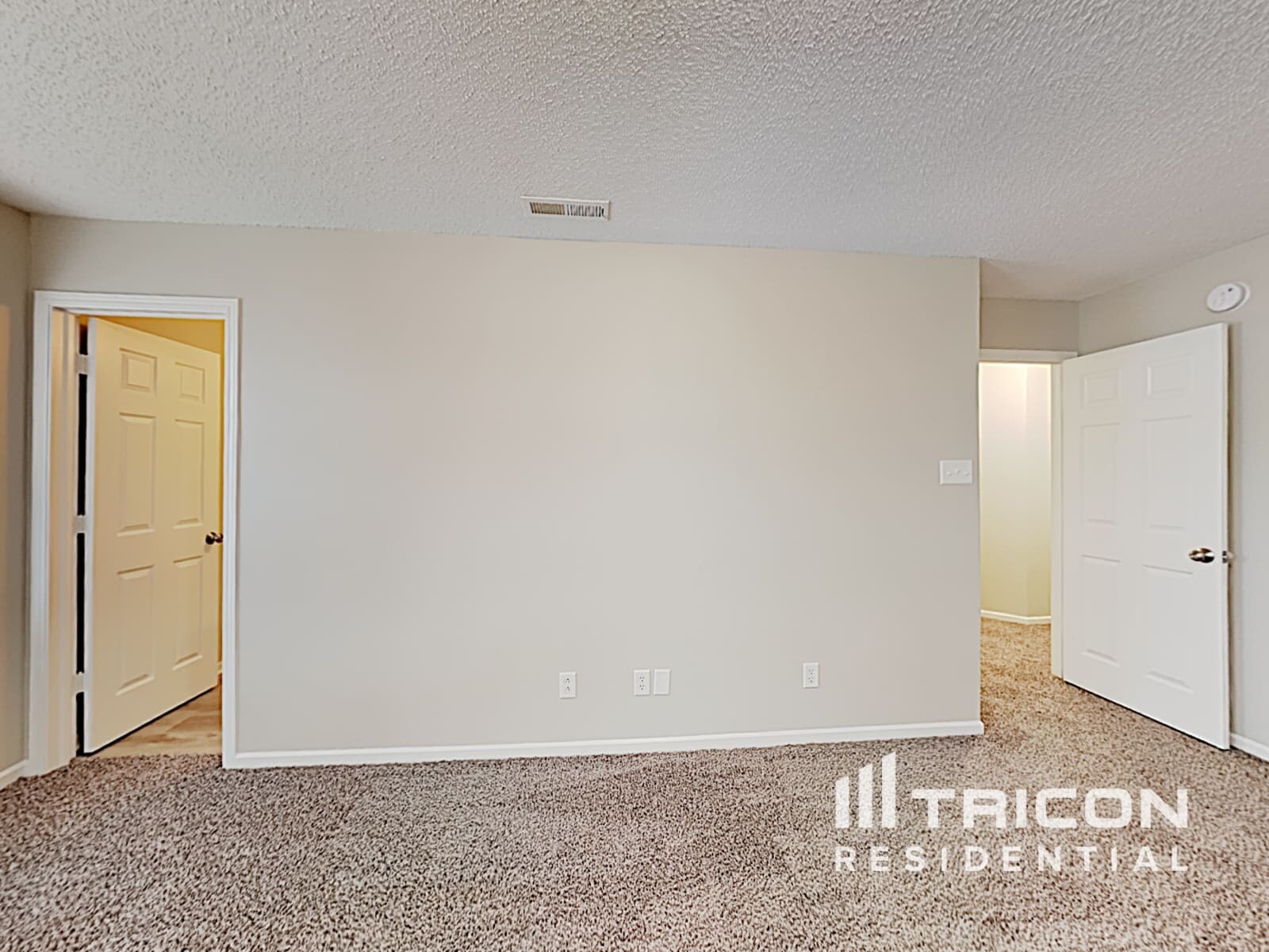 Building Photo - 960 Brookhaven Dr