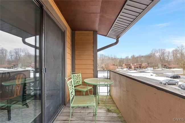 Building Photo - 576 Village Blvd N