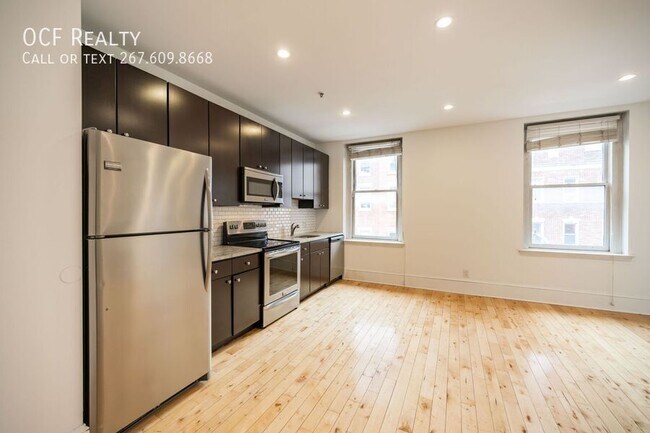 Building Photo - 1310 Spruce St