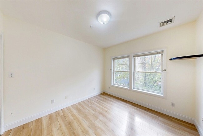 Building Photo - 111 W 8th St