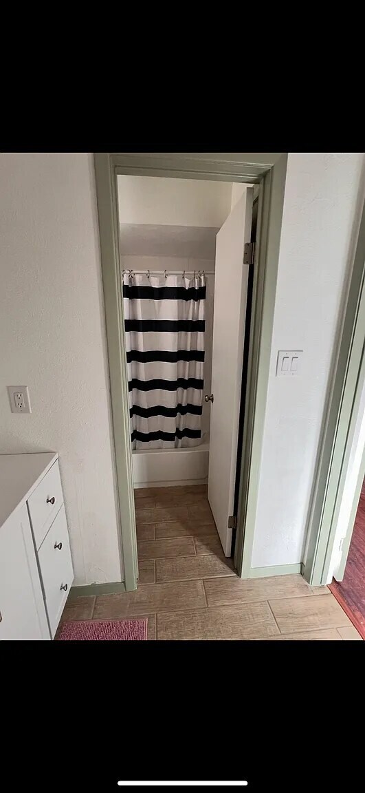 Building Photo - 356 Park Brook Dr