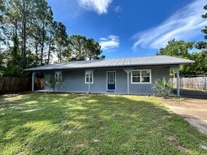 Building Photo - 208 Randy Rd