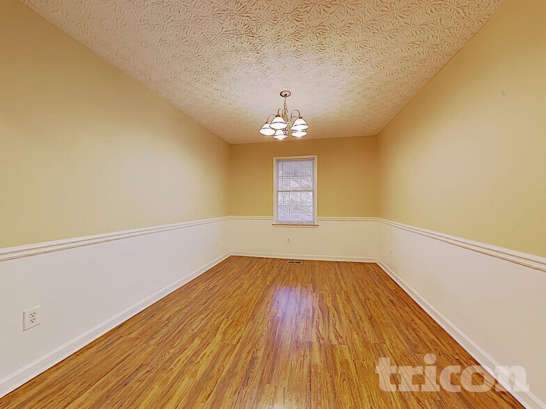 Building Photo - 297 N Briar Ridge