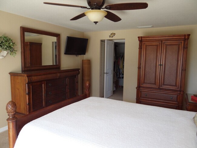 Building Photo - AVAILABLE SEASON 2027   PORT CHARLOTTE, HEATED POOL HOME, SALT WATER CANAL   $3900