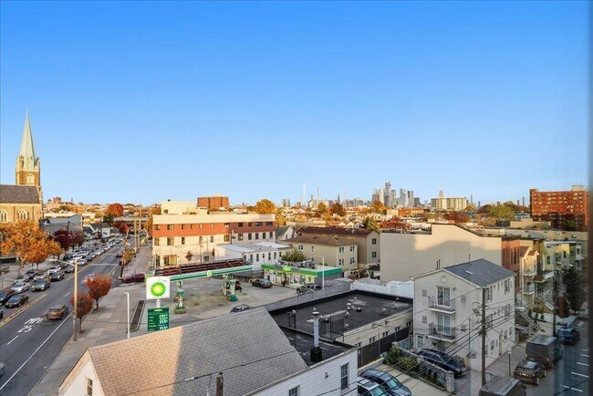 Building Photo - 3516 John F. Kennedy Blvd