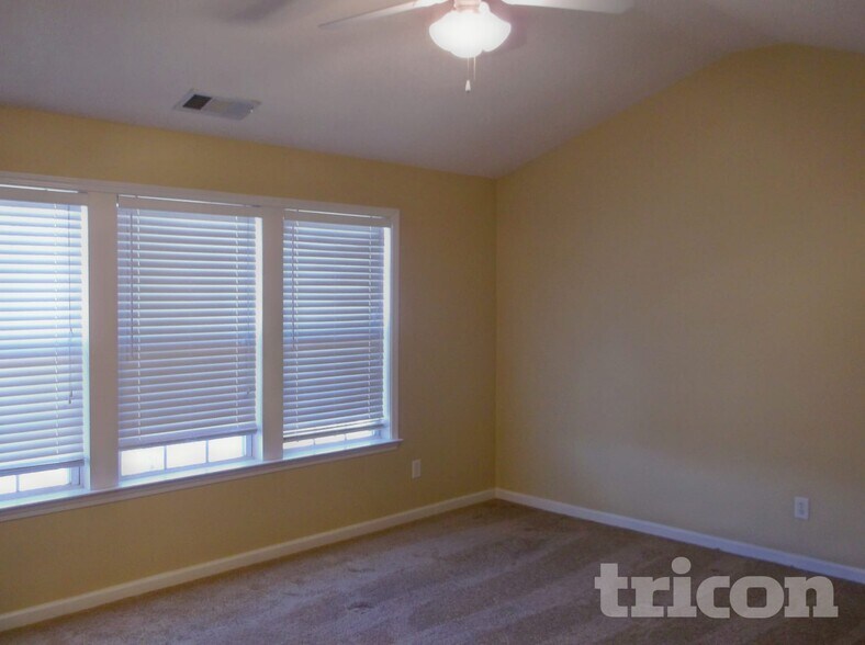 Building Photo - 3515 Donamire Way NW