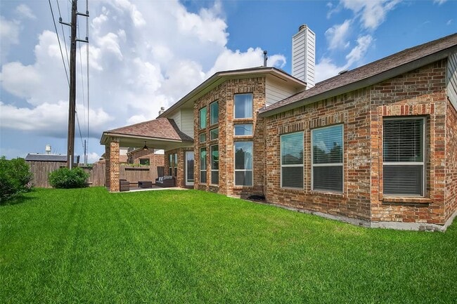 Building Photo - 30148 Southern Sky Dr