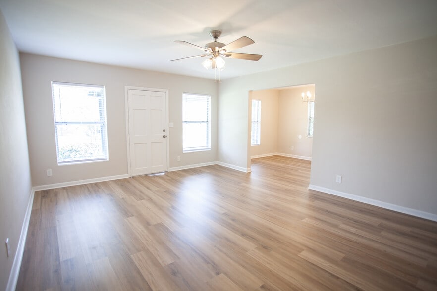 Building Photo - 1321 Stimson St