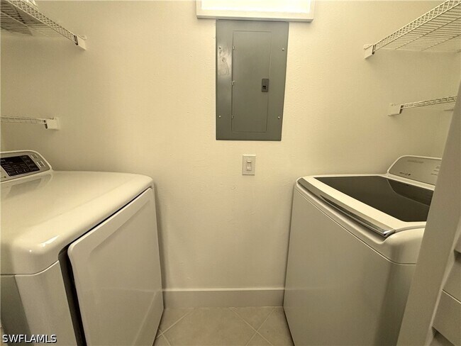 Building Photo - 2094 Arbour Walk Cir
