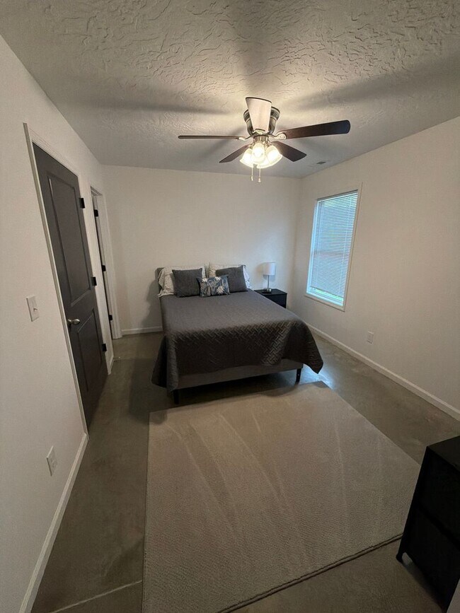 Building Photo - 526 Gadsden Rd NW