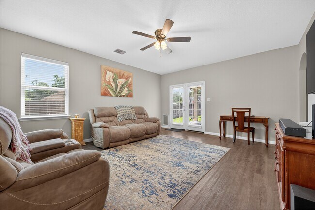 Building Photo - 542 Oporto Path