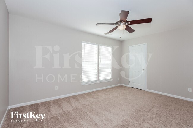 Building Photo - 15507 Troubadour Ln