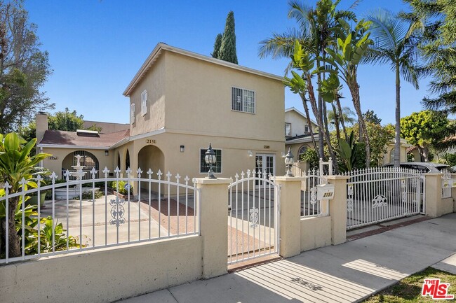 Primary Photo - 2149 Glendon Ave