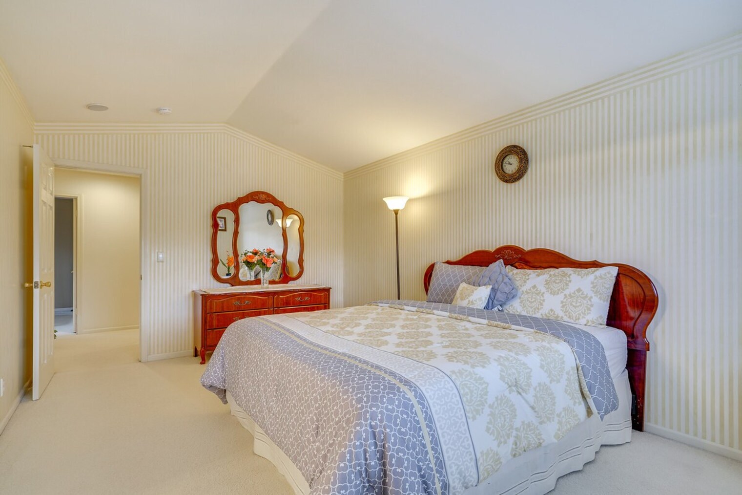 Building Photo - 27479 Green Wood Rd