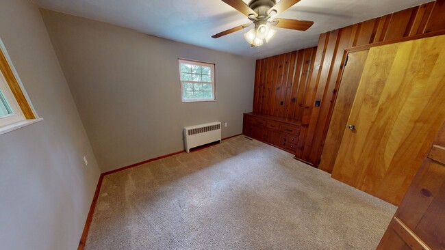 Building Photo - 2 Bedroom Home For Rent in Greensburg
