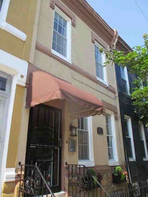 Building Photo - 2418 W Norris St