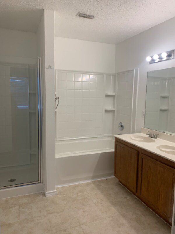 Building Photo - 6212 Thoroughbred Trail