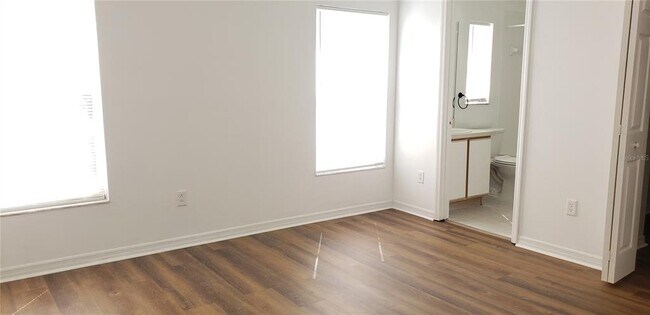Building Photo - 6138 Olivedale Dr