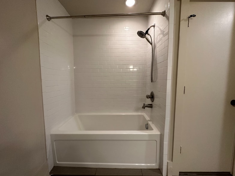 Building Photo - 519 E Capitol Ave