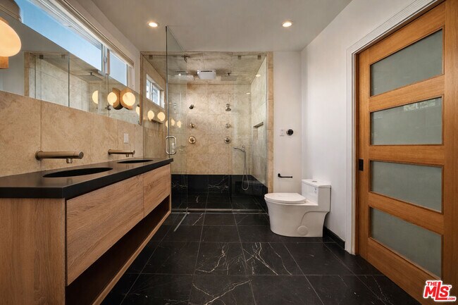 Building Photo - 4837 Gentry Ave