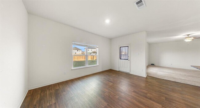 Building Photo - 18524 Speculator Ln