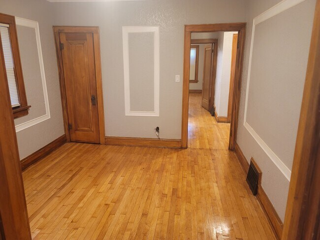 Building Photo - 2634 N 24th St