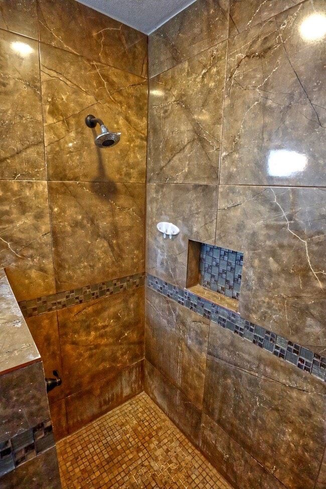 Building Photo - 209 Margaret Ln