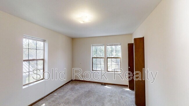 Building Photo - 931 N Wahsatch Ave
