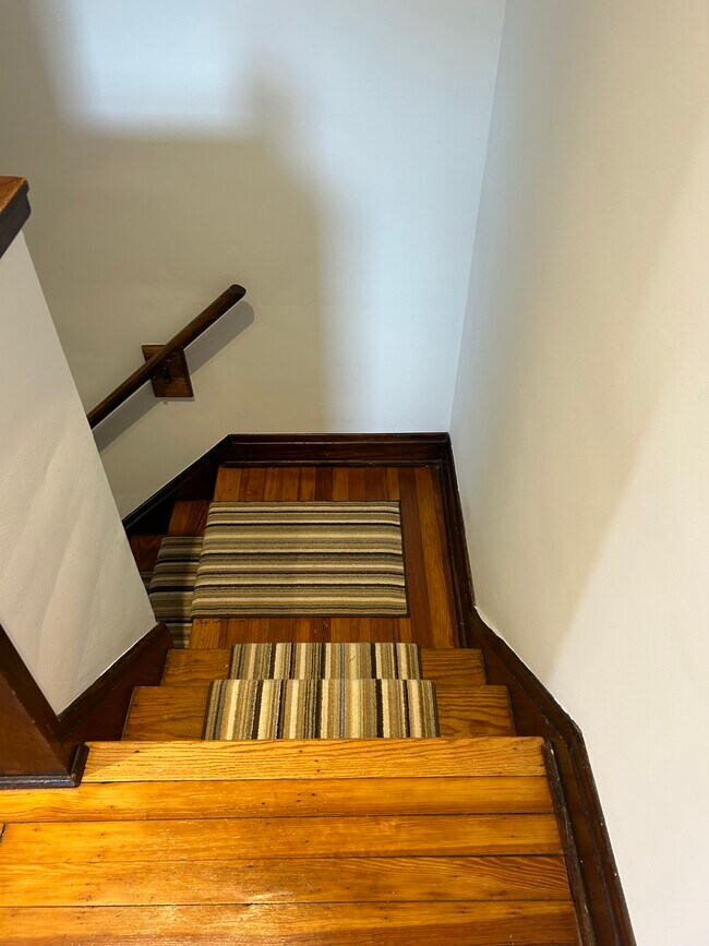 Staircase - 615 S 6th St