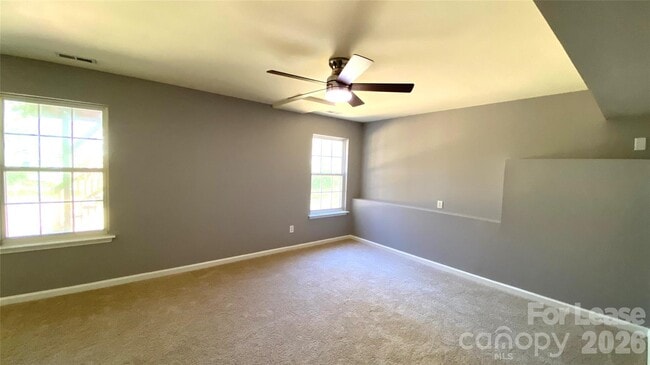 Building Photo - 127 Meadow Pond Ln