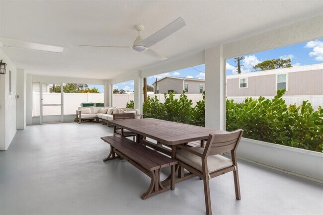 Building Photo - 1950 Nebraska Ave