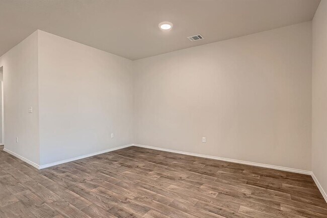 Building Photo - 5832 Brocade Dr