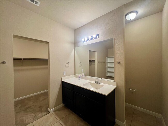 Building Photo - 367 Dusky Thrush Dr