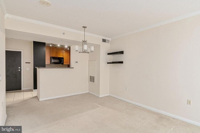 Building Photo - 851 N Glebe Rd
