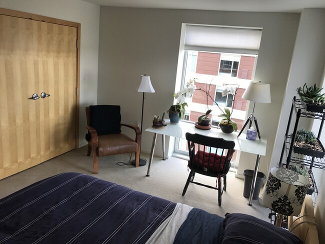 Second Bedroom - 301 N Neil St